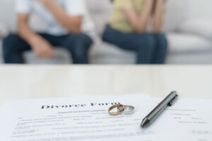What Happens If My Spouse Doesn’t Respond to the Divorce Papers?